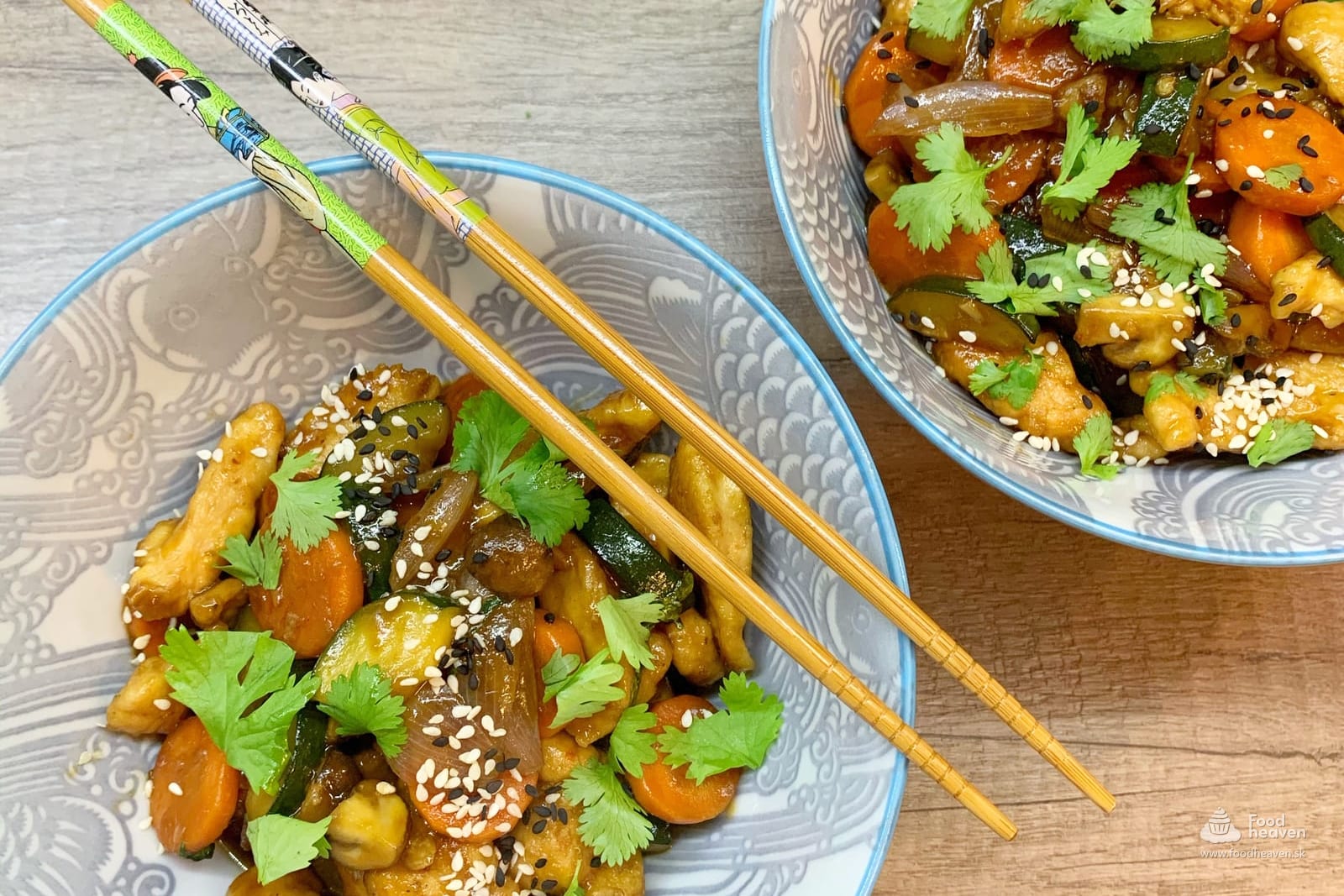 Stir fry s kuracím mäsom a zeleninou